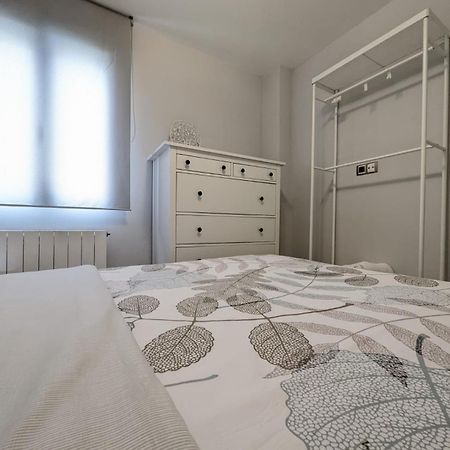 Apartamento tranquilo, a 3 minutos del centro. Logroño Exterior foto